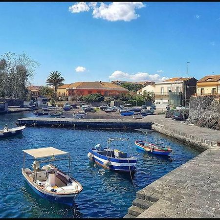 Cozy Apartment By The Sea Acireale Εξωτερικό φωτογραφία