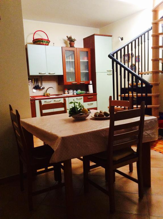 Cozy Apartment By The Sea Acireale Εξωτερικό φωτογραφία
