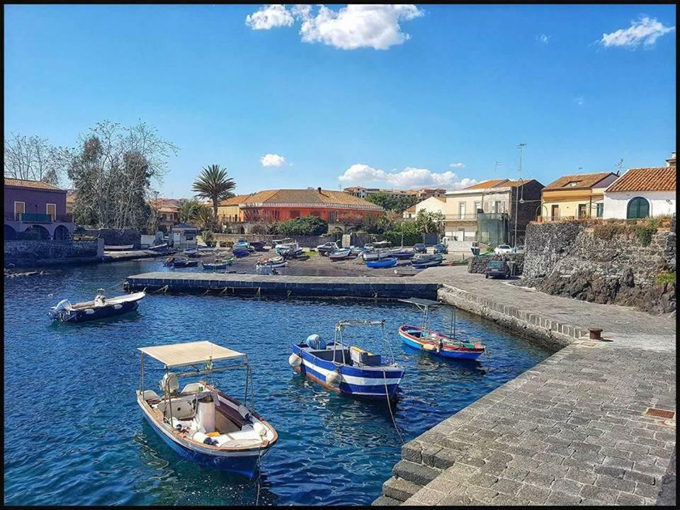Cozy Apartment By The Sea Acireale Εξωτερικό φωτογραφία