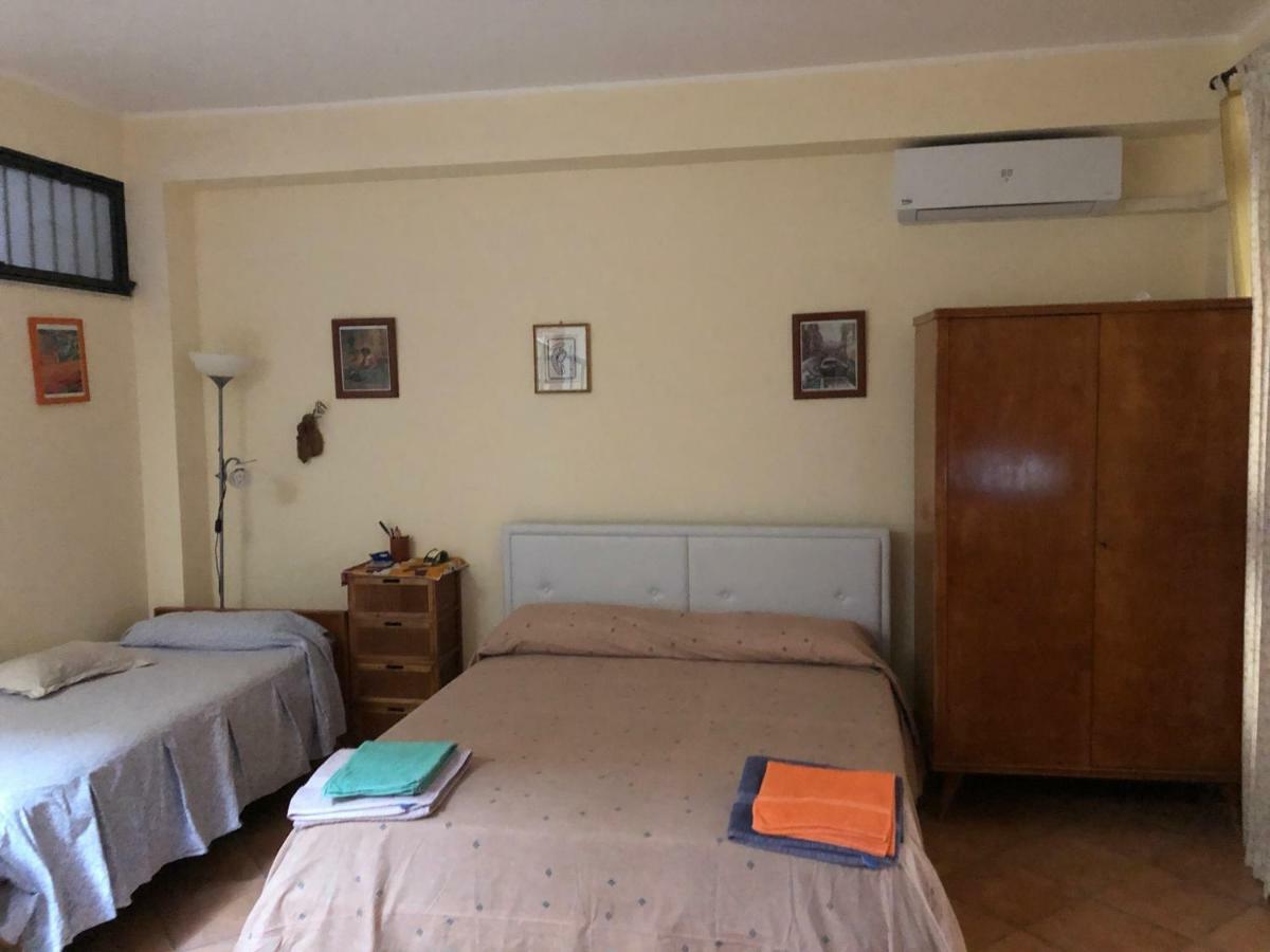 Cozy Apartment By The Sea Acireale Εξωτερικό φωτογραφία